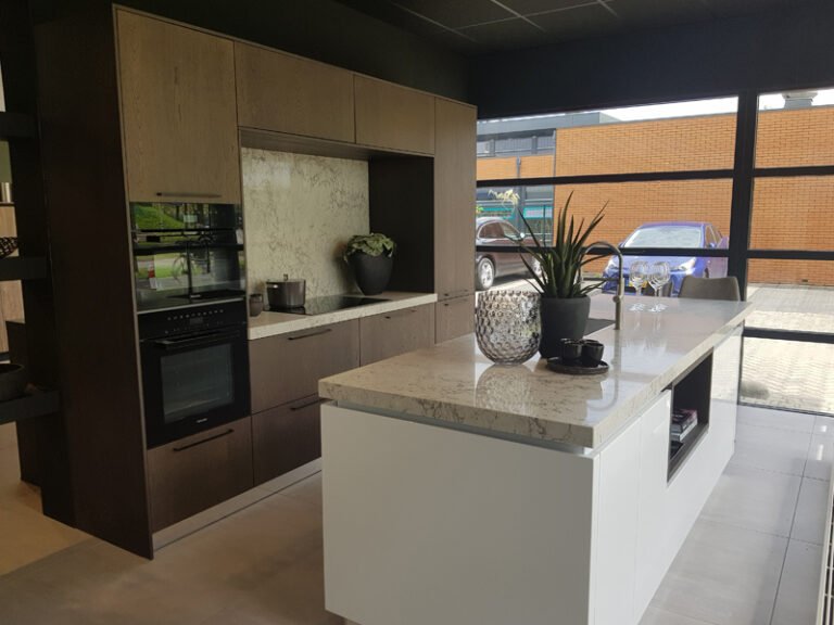 ECOOK Xclusiv showroomkeuken eiland keuken | Eigenhuis Keukens